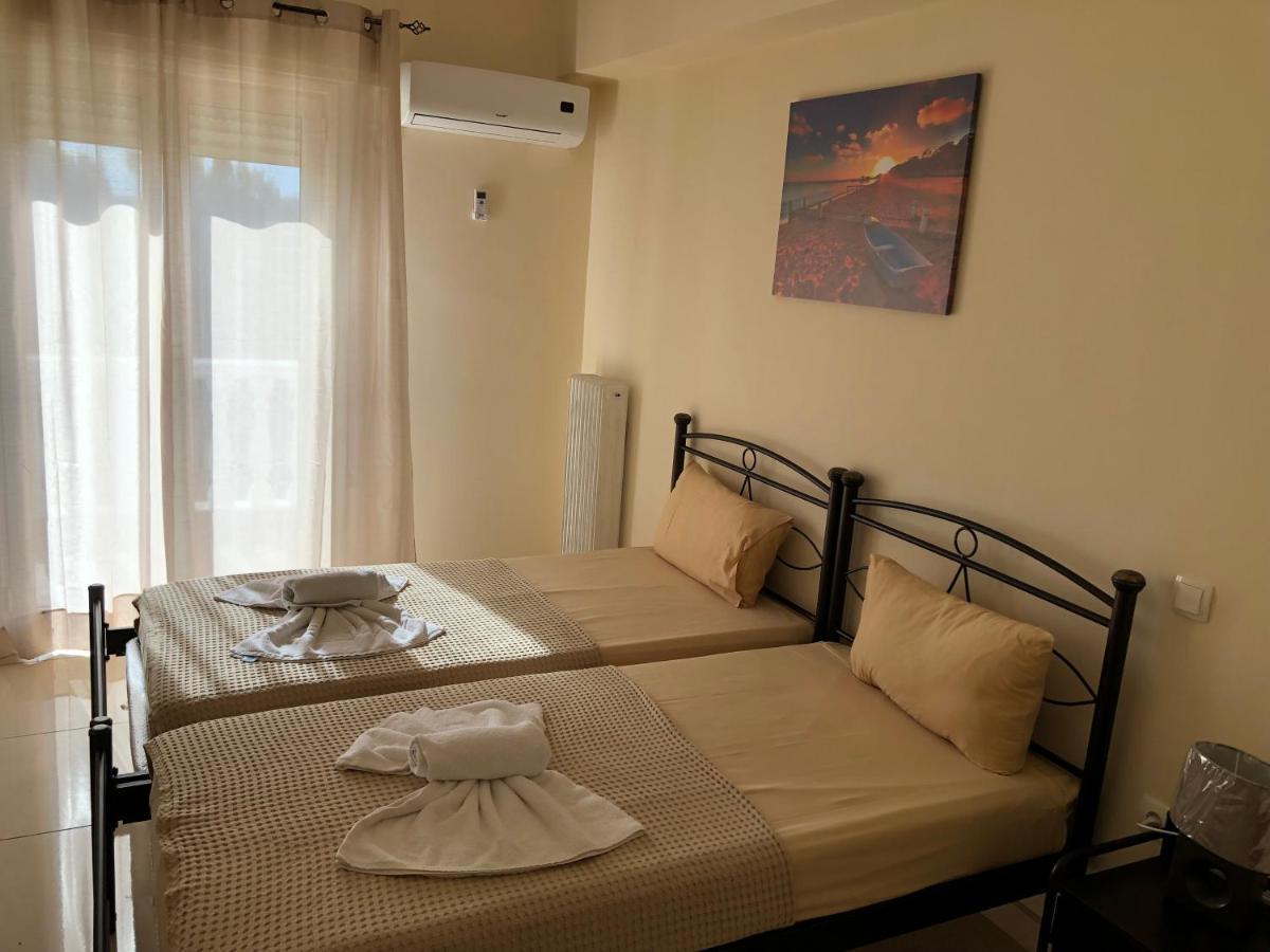 Nikolakakis Rooms Lavrio Bagian luar foto