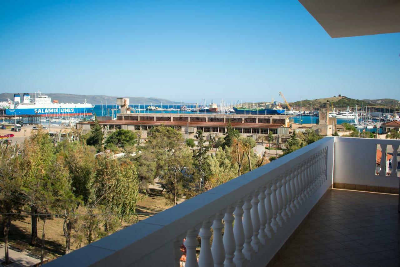 Nikolakakis Rooms Lavrio Bagian luar foto